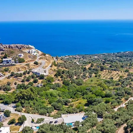Villa Petasos